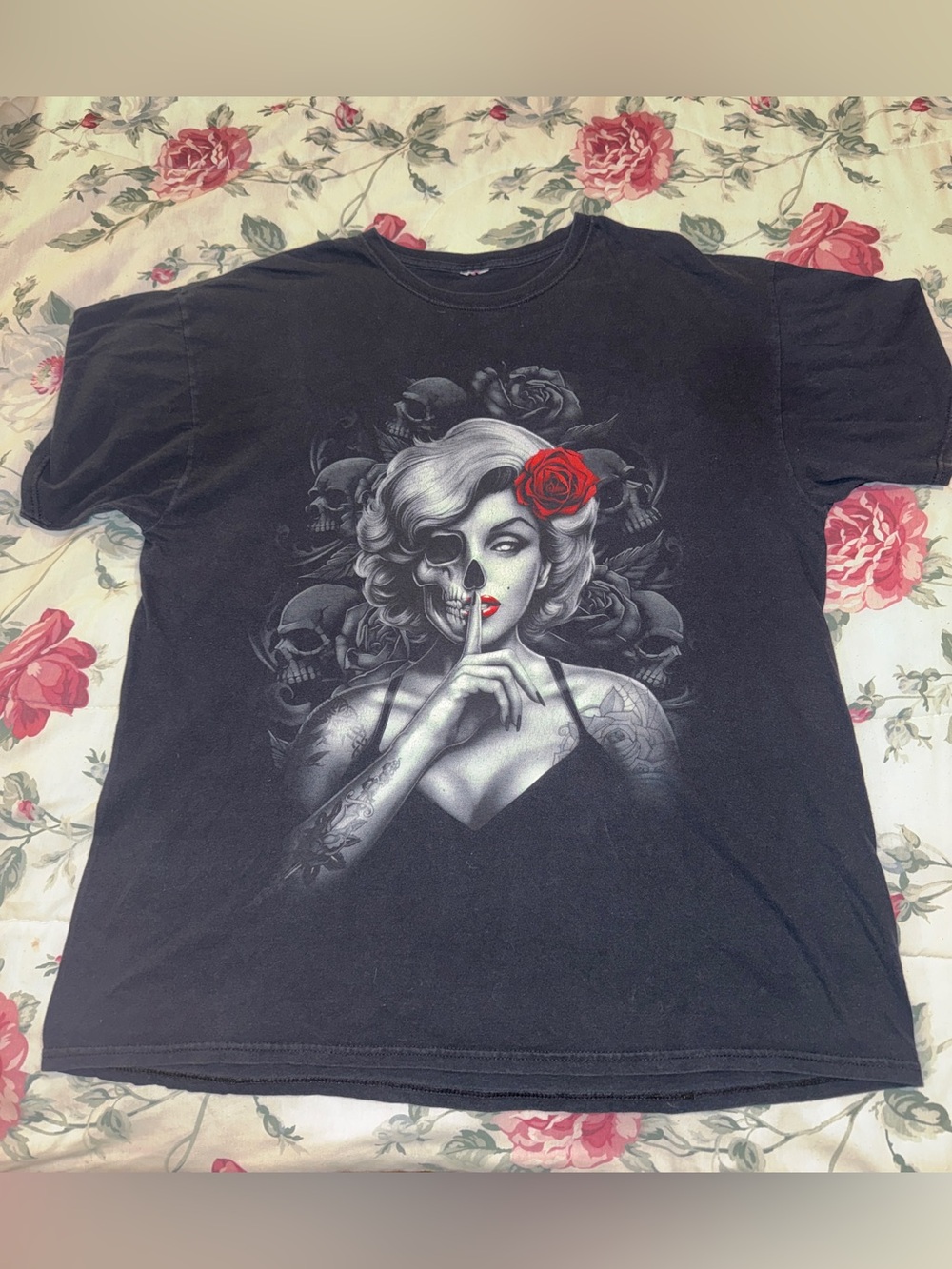 Men's Skull Rose Marilyn Monroe GMen's Skull Rose Graphic T-Shirt Preowned XL